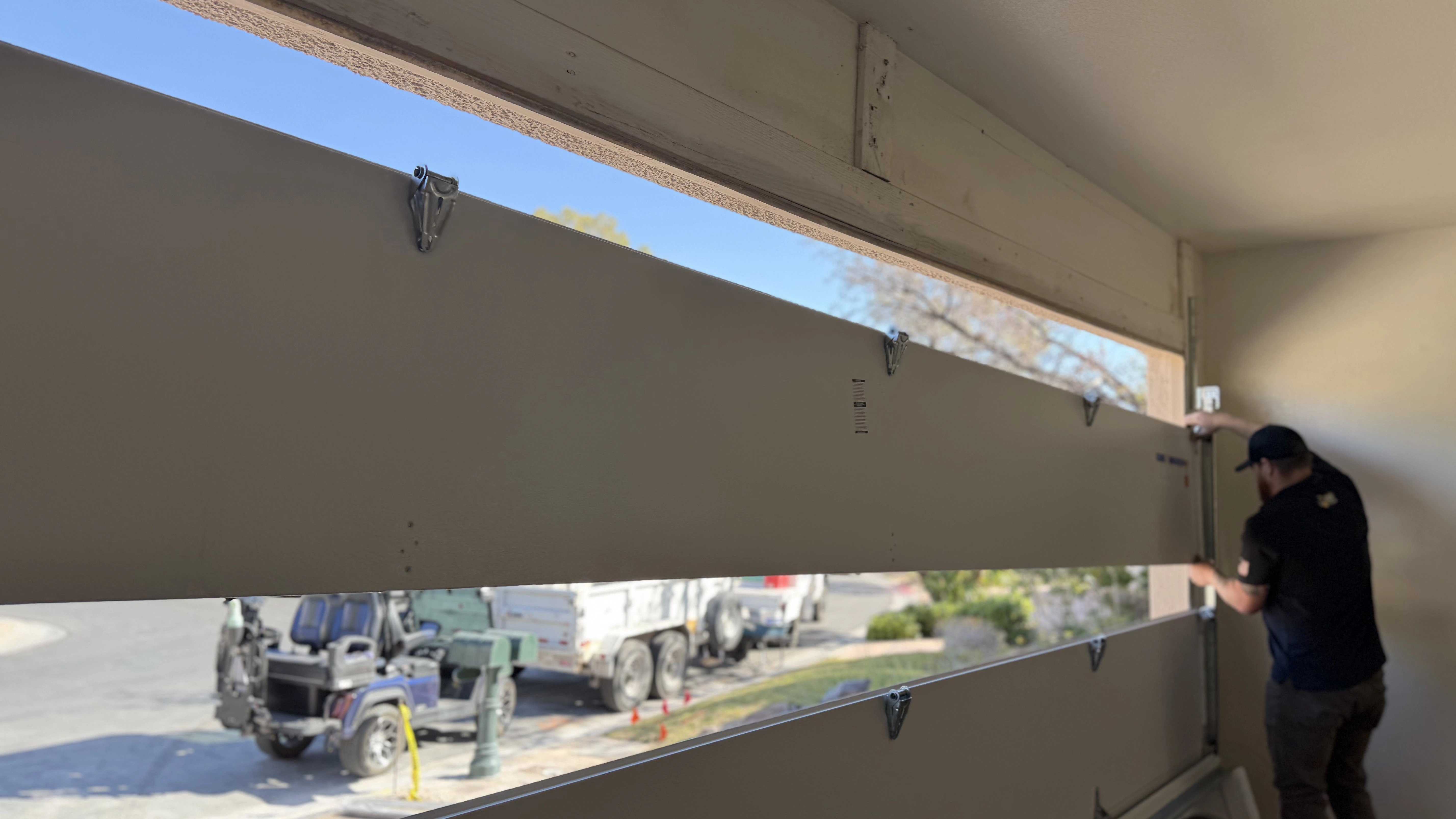 How to Maintain Your Garage Door in Austin’s Climate