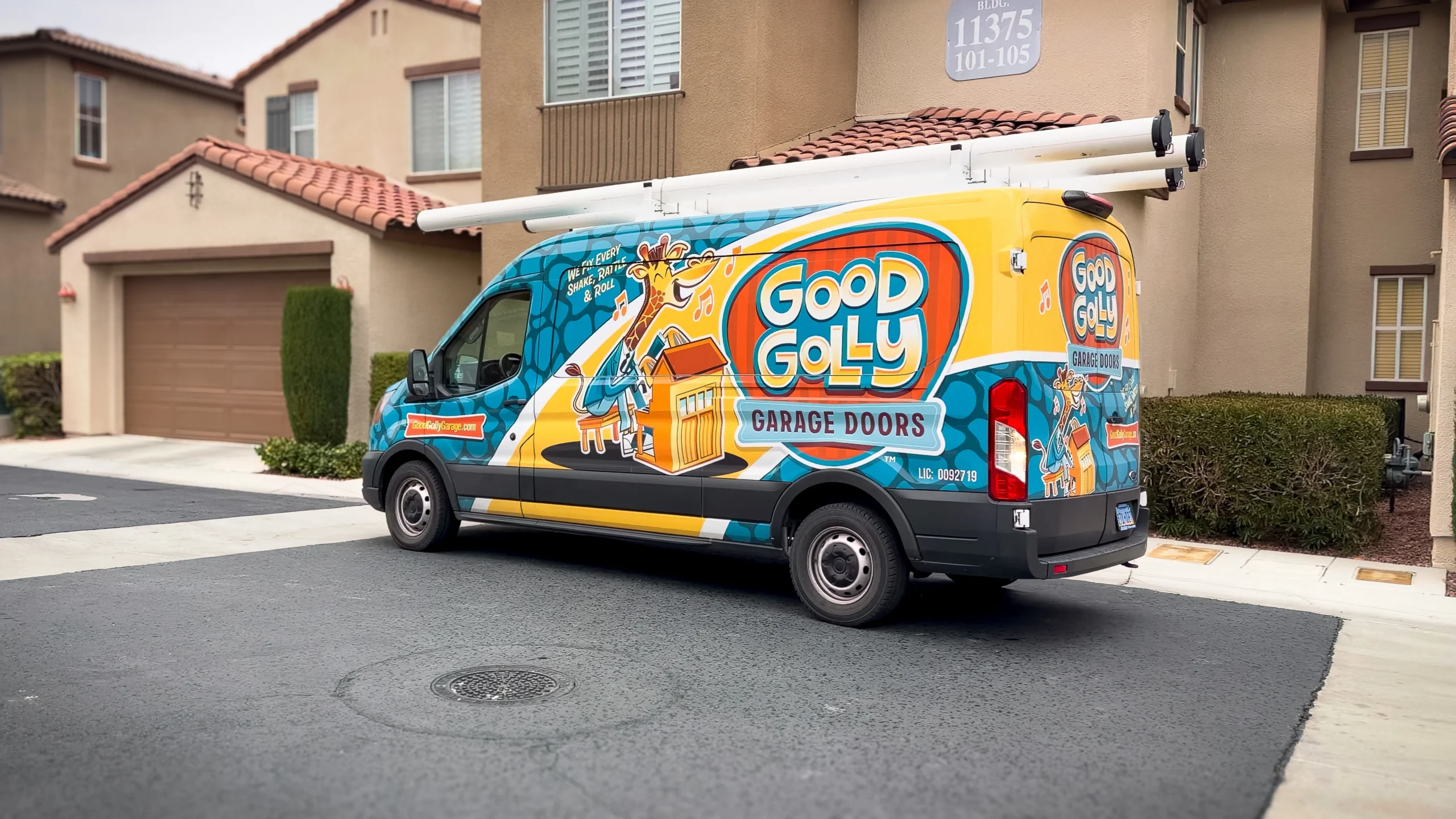 24/7 Find companies in Las Vegas for emergency repair of garage doors.