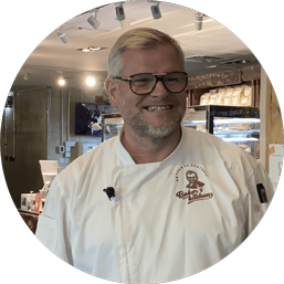 Sven  from Baker's Kitchen restaurant in UAE - Kaso (Elkaso) experience