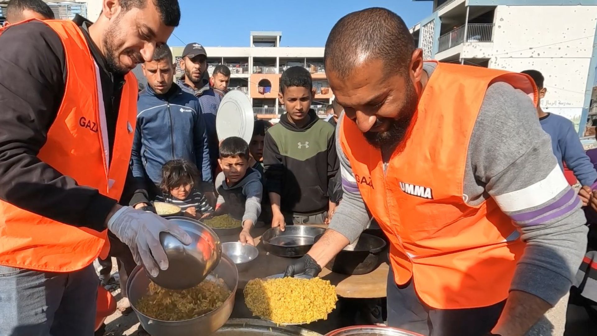 Serving food in Gaza