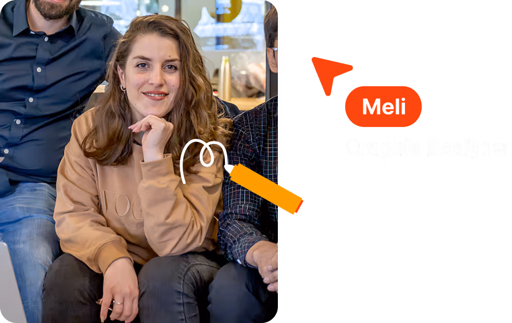 Portrait of Meli, Graphic Designer at Tukuna Studio, sitting and smiling.