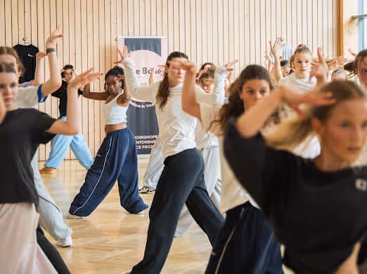 Gruppentraining im Tanzkurs Jazz bei The Base. - House of Dance