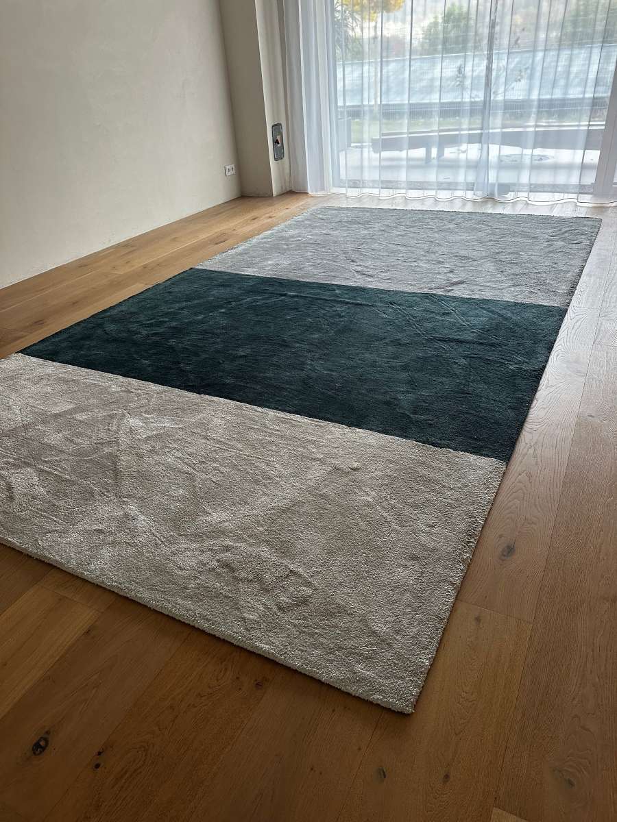 Minotti Dibbets "Flag" Teppich (Large)