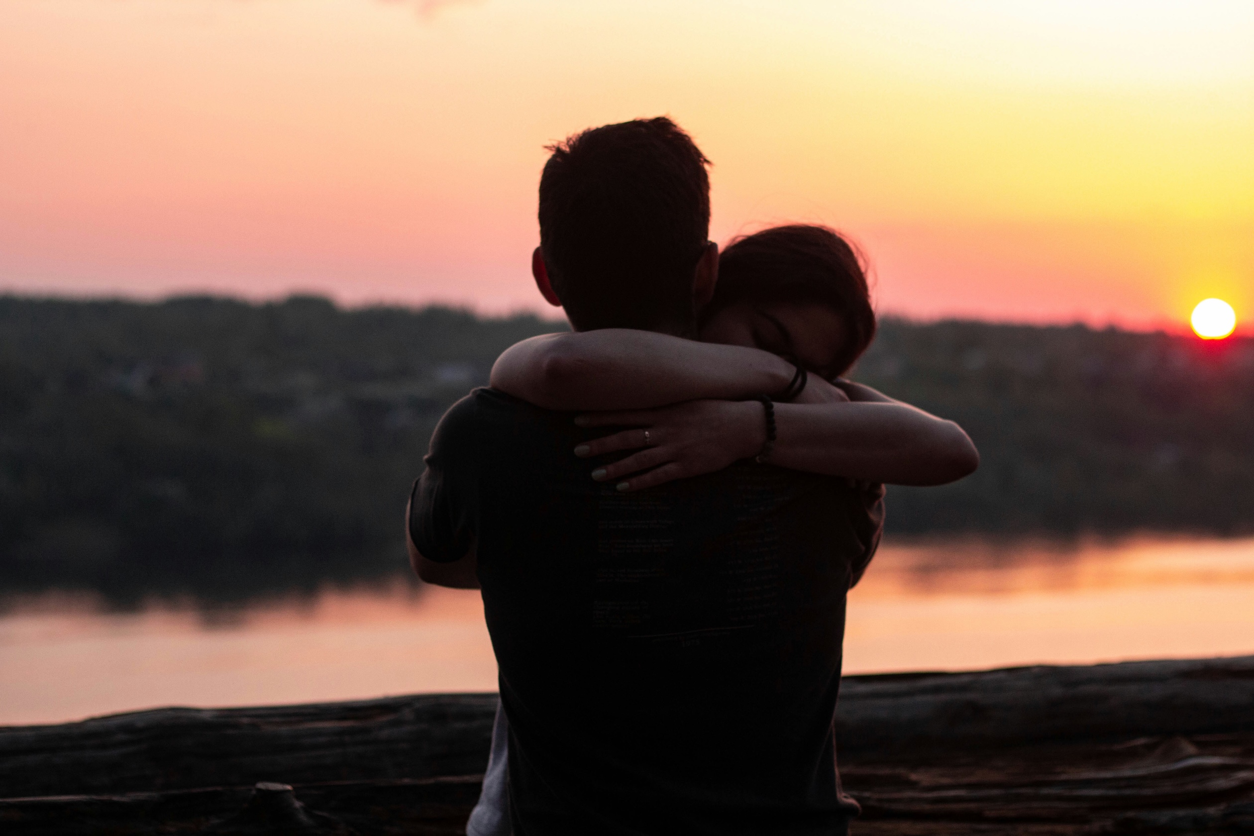 couple embracing to support anxiety