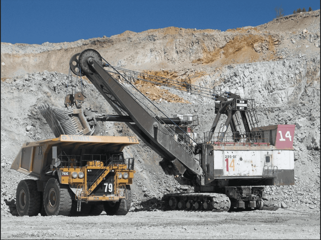 Best Copper Mining Stocks 2025: Freeport-McMoRan Leads Sustainable Mining Revolution