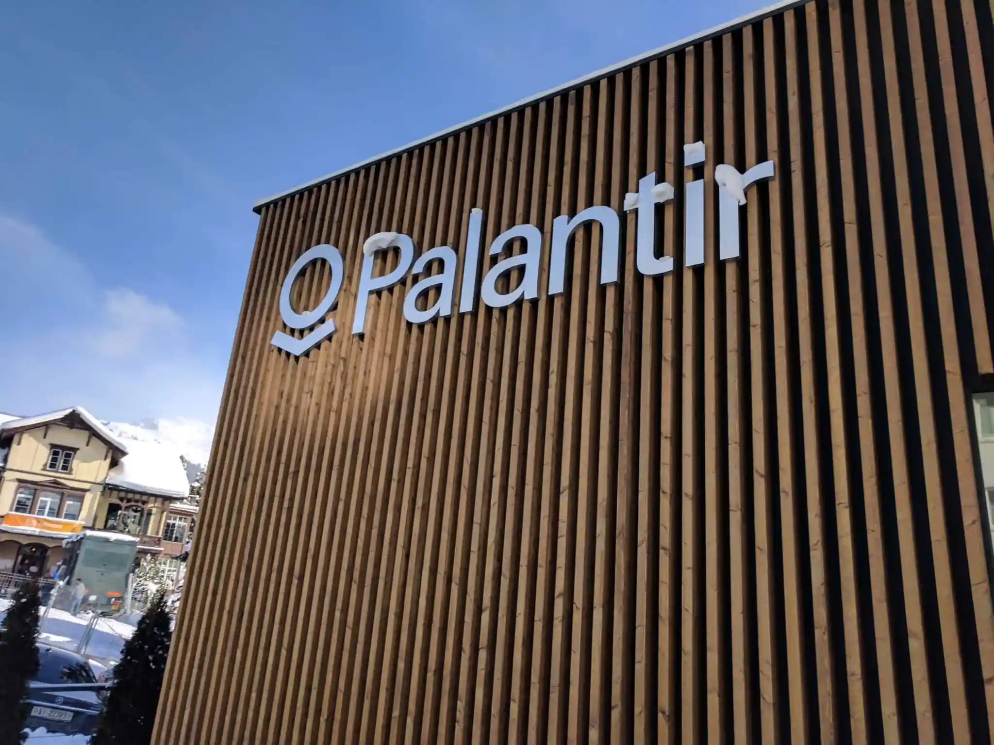 Up Almost 500% In the Past Year, Is Palantir (NASDAQ:PLTR) Stock Overvalued Right Now