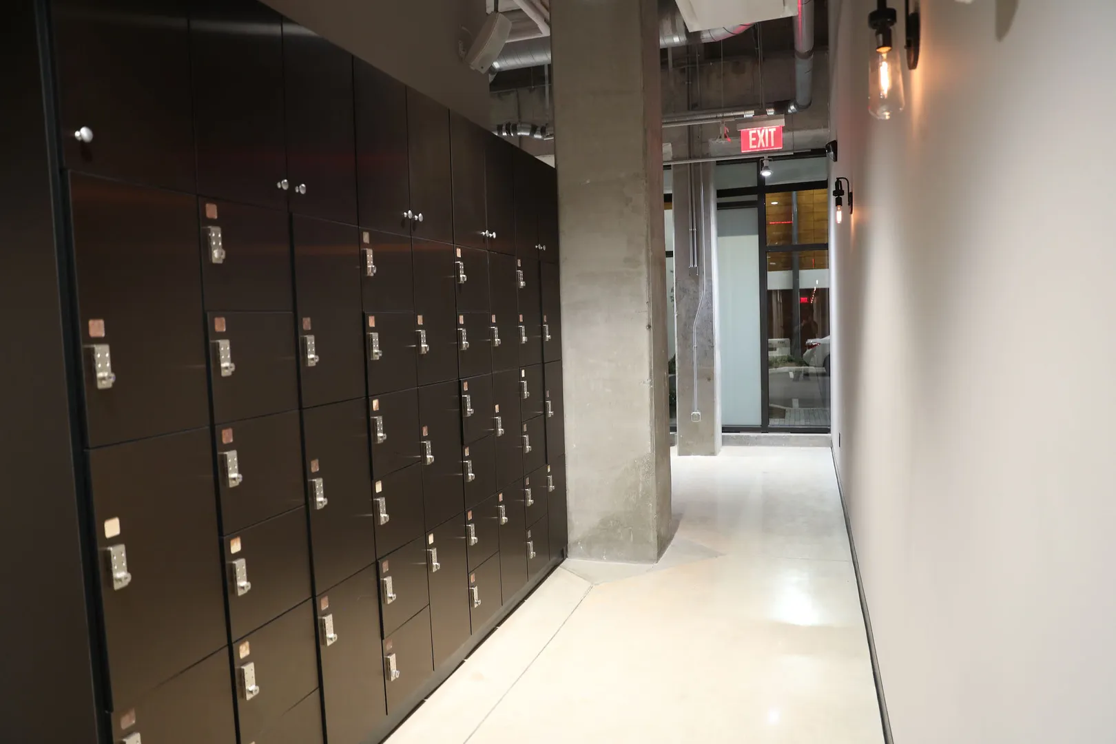 fuel bar Locker Rooms