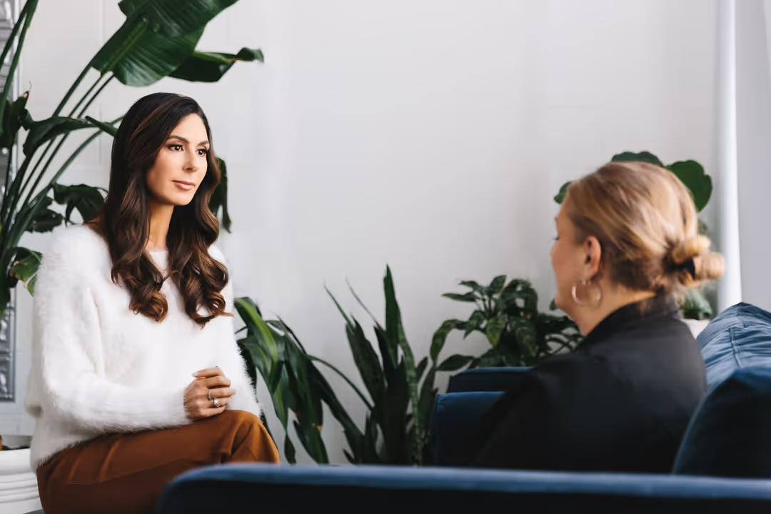 [background image] image of a serene office space (for a personal coach & consultant)