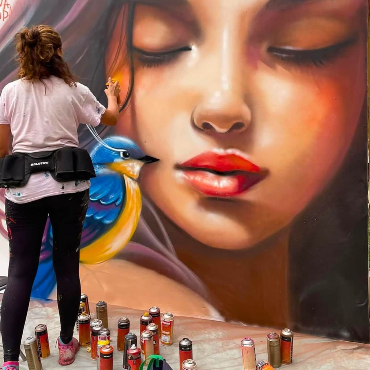 Fresque murale réaliste réalisée par Anna, Artiste L'Atelier Mural