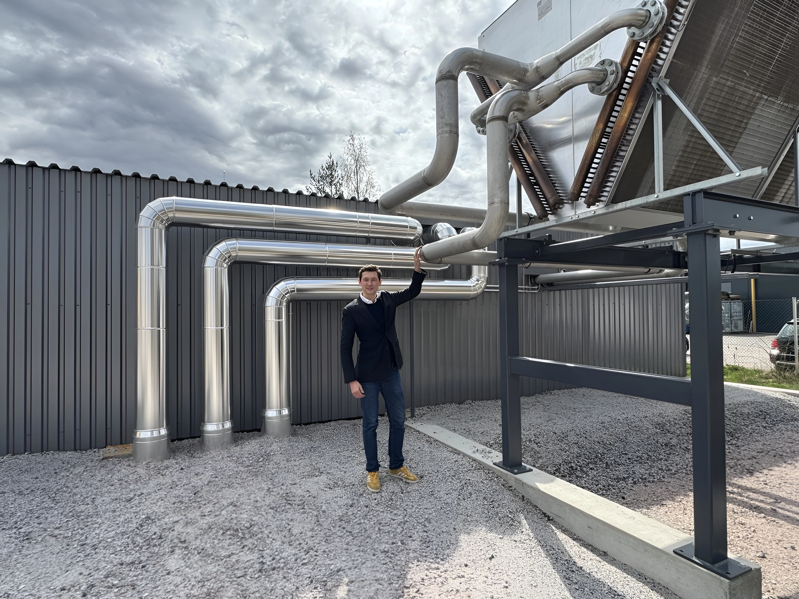 Hashlabs team at a Bitcoin mining facility