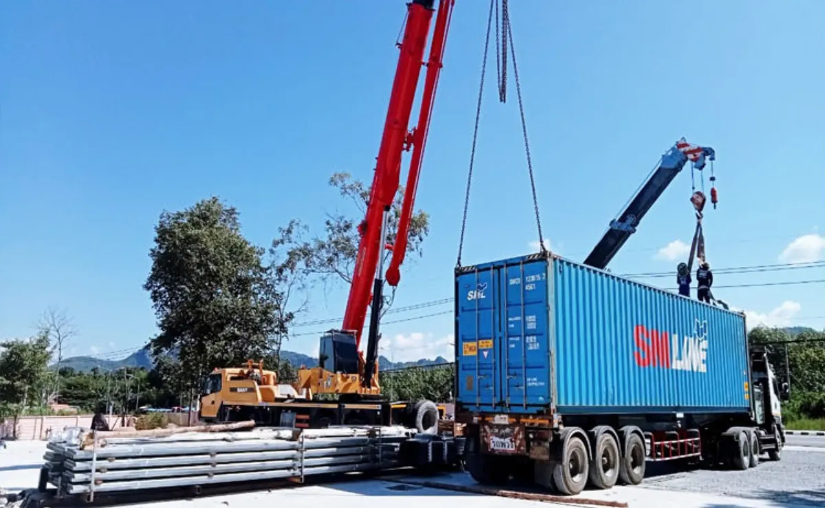 สร้างโกดัง, รับสร้างโกดังสําเร็จรูป