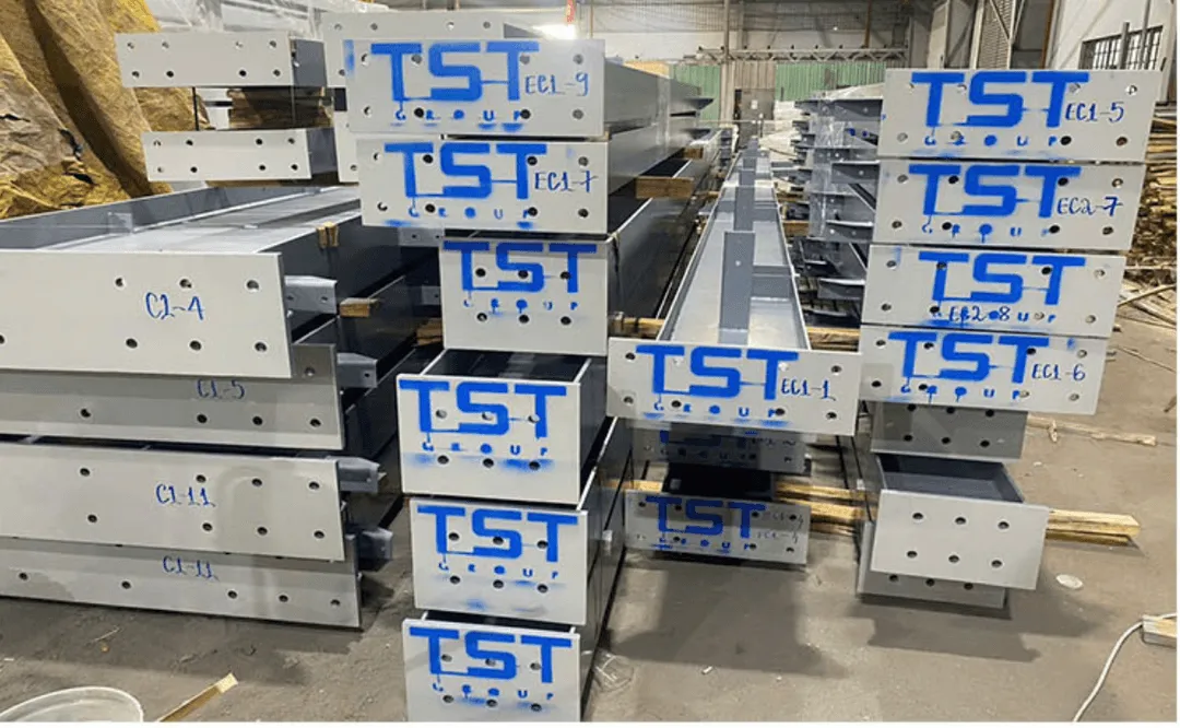 TST GROUP รับสร้างโกดังสำเร็จรูป โรงงานโครงสร้างเหล็ก ระบบ PEB | TST GROUP