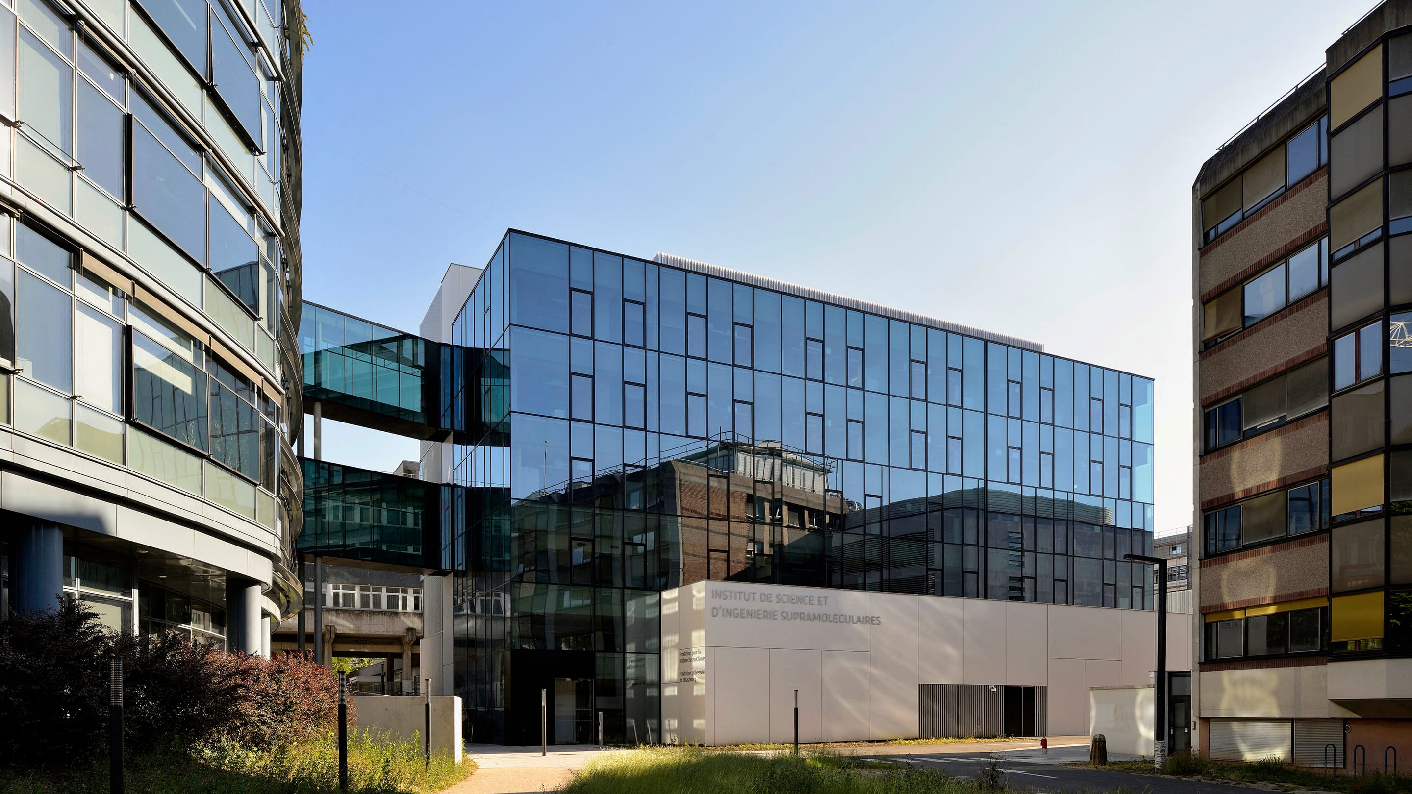 ISIS & DATACENTER-HOME