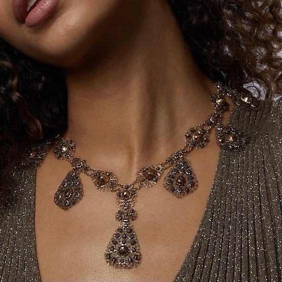 1790 Gold Lace Necklace 