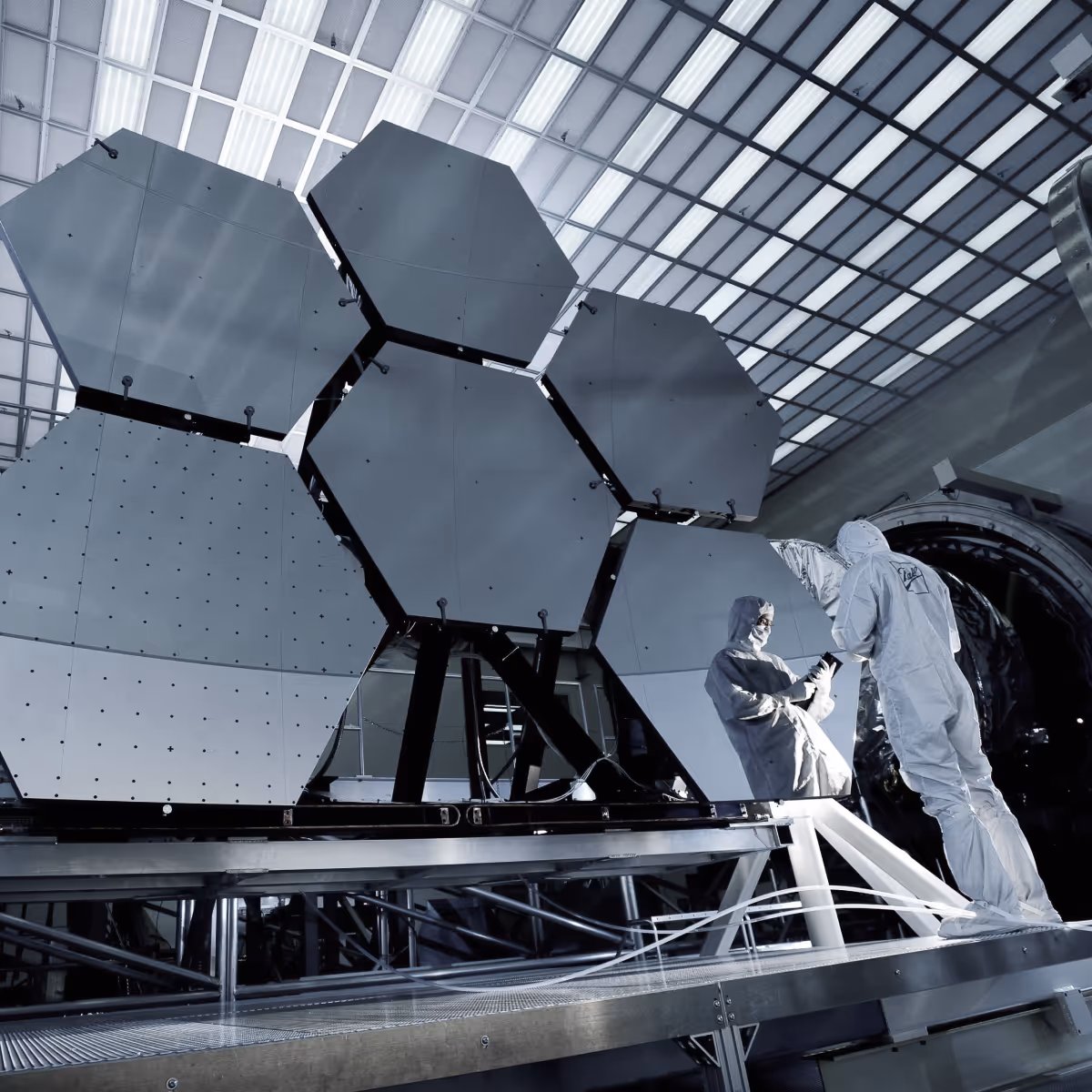 Infraestructura tecnológica avanzada para entornos académicos y digitales