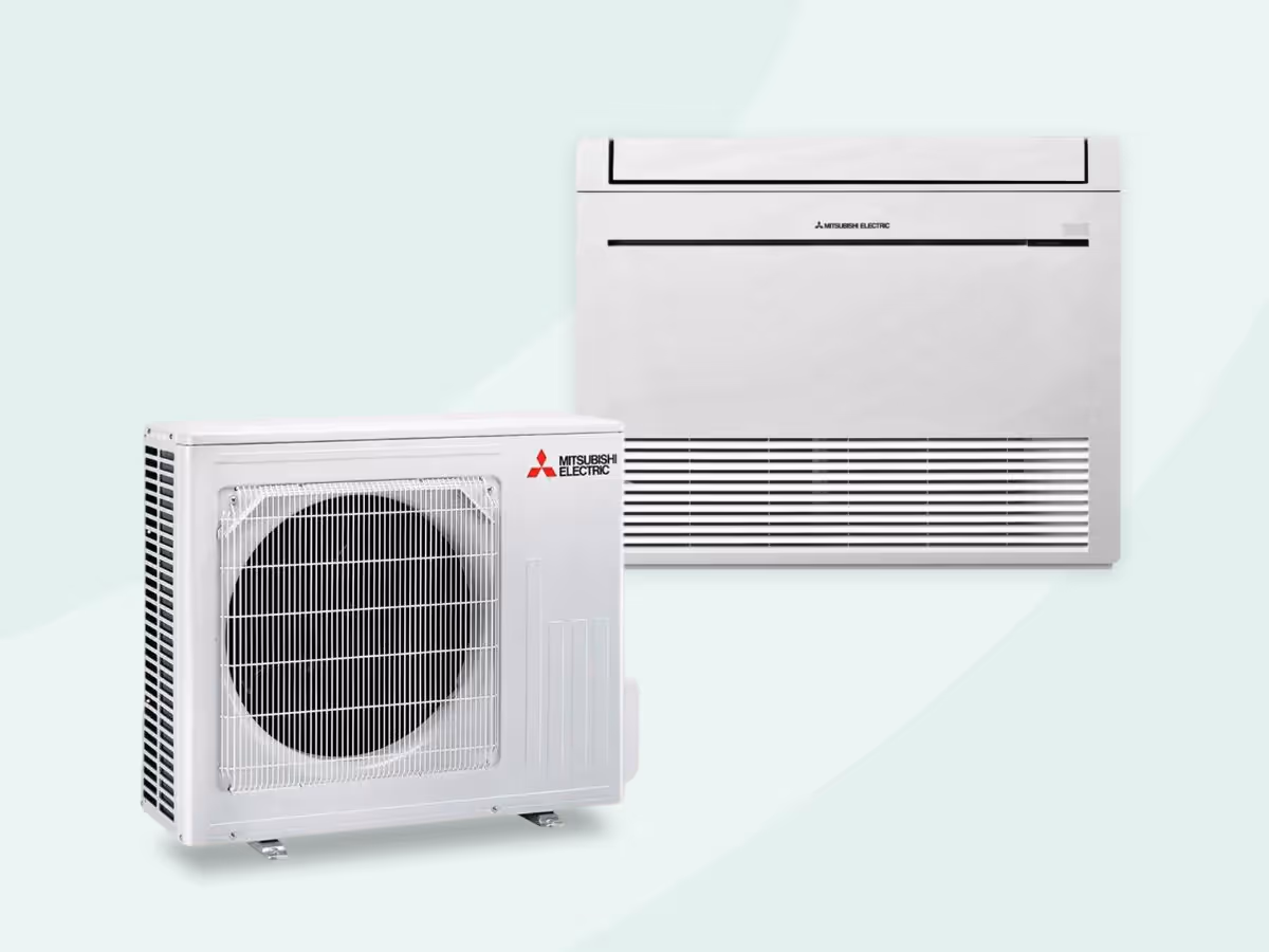 Système de climatisation Mitsubishi Electric avec unité intérieure murale blanche et unité extérieure avec ventilateur protégé par une grille.