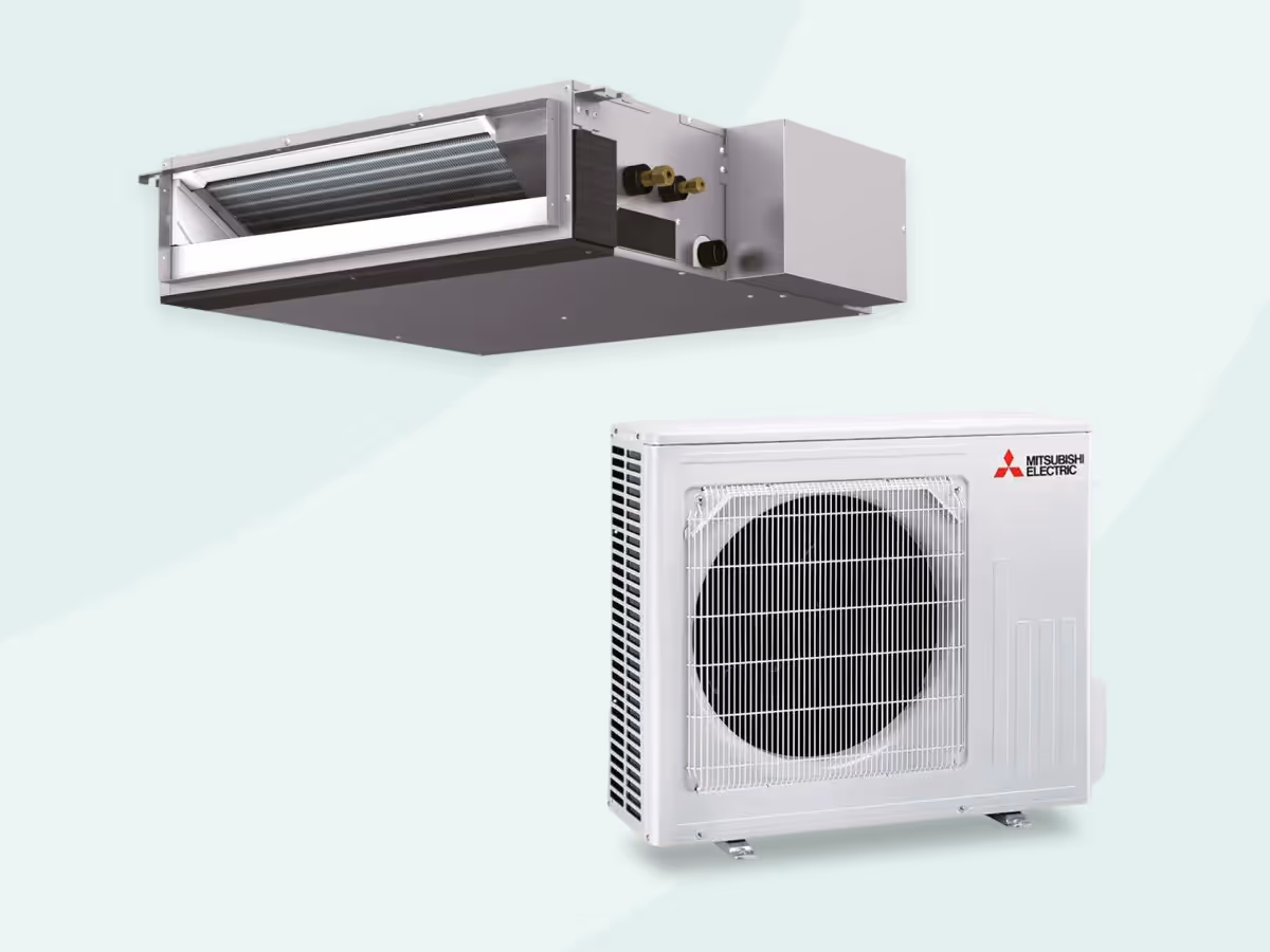 Unité intérieure et extérieure d'un climatiseur Mitsubishi Electric sur fond blanc.