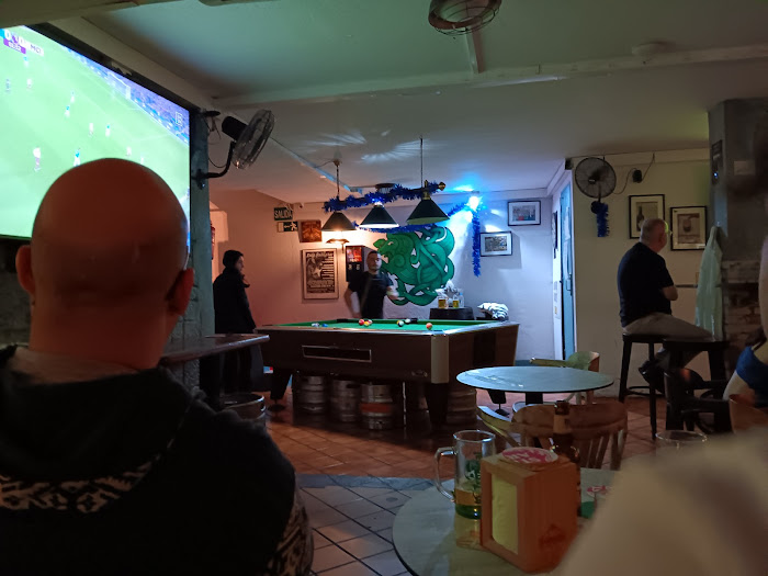 The Irish Anchor pool table