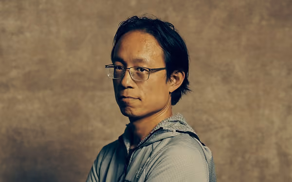 Yat Siu horizontal.jpg