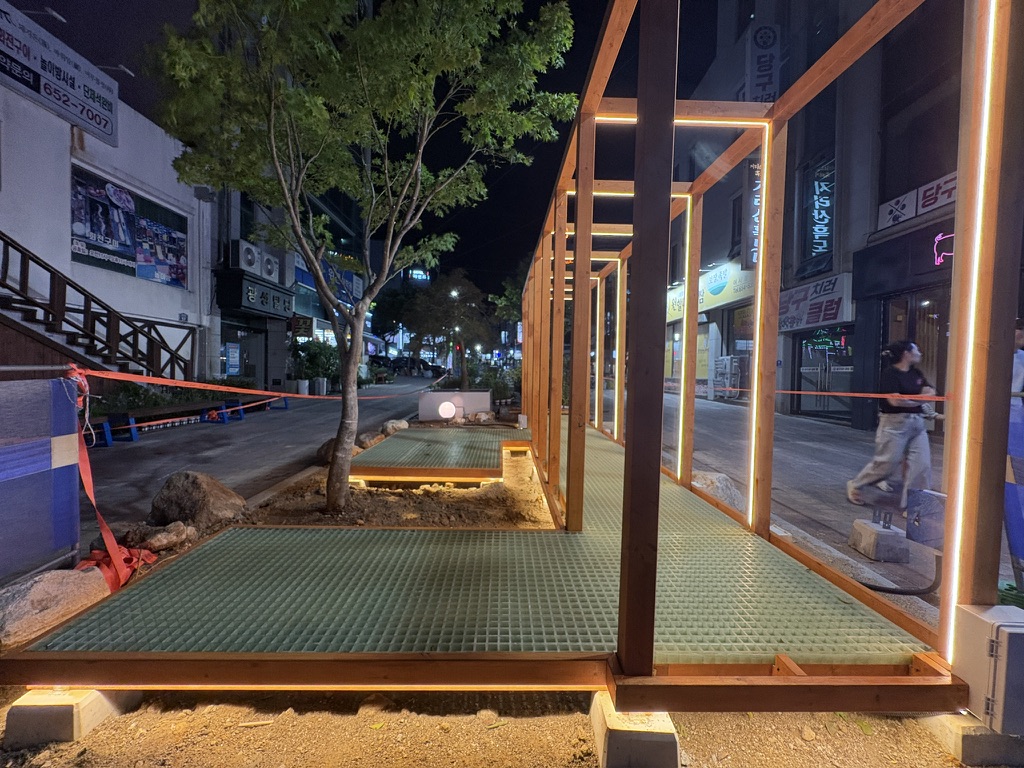 야간조명 점등 장면 — 주식회사 담