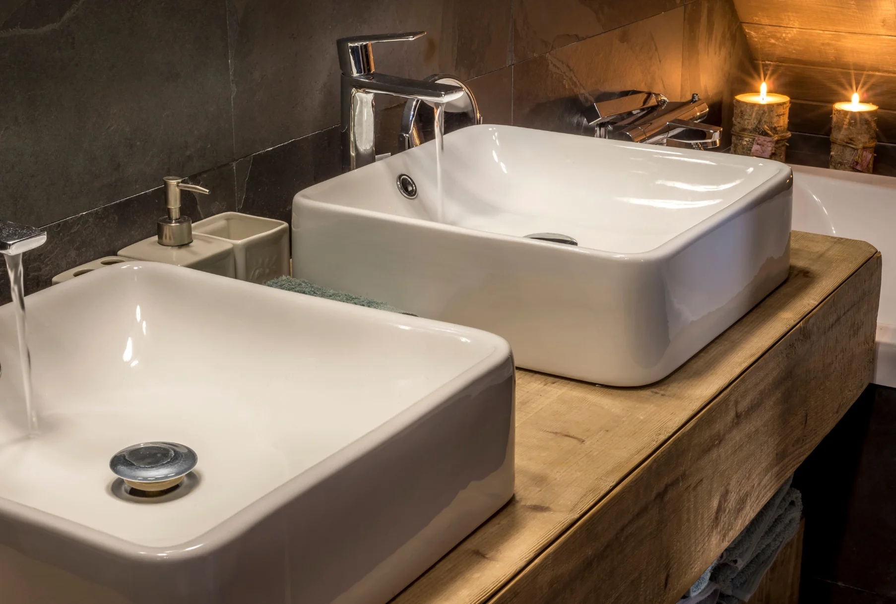 When to Call an Emergency Plumber in Thousand Oaks