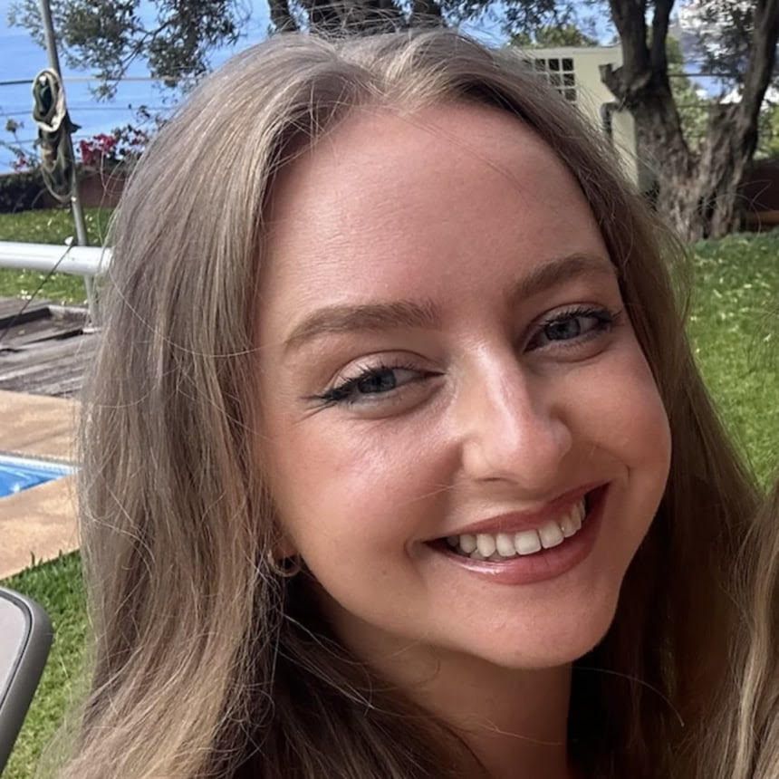 Sarah Croft smol Affiliate Marketing Executive