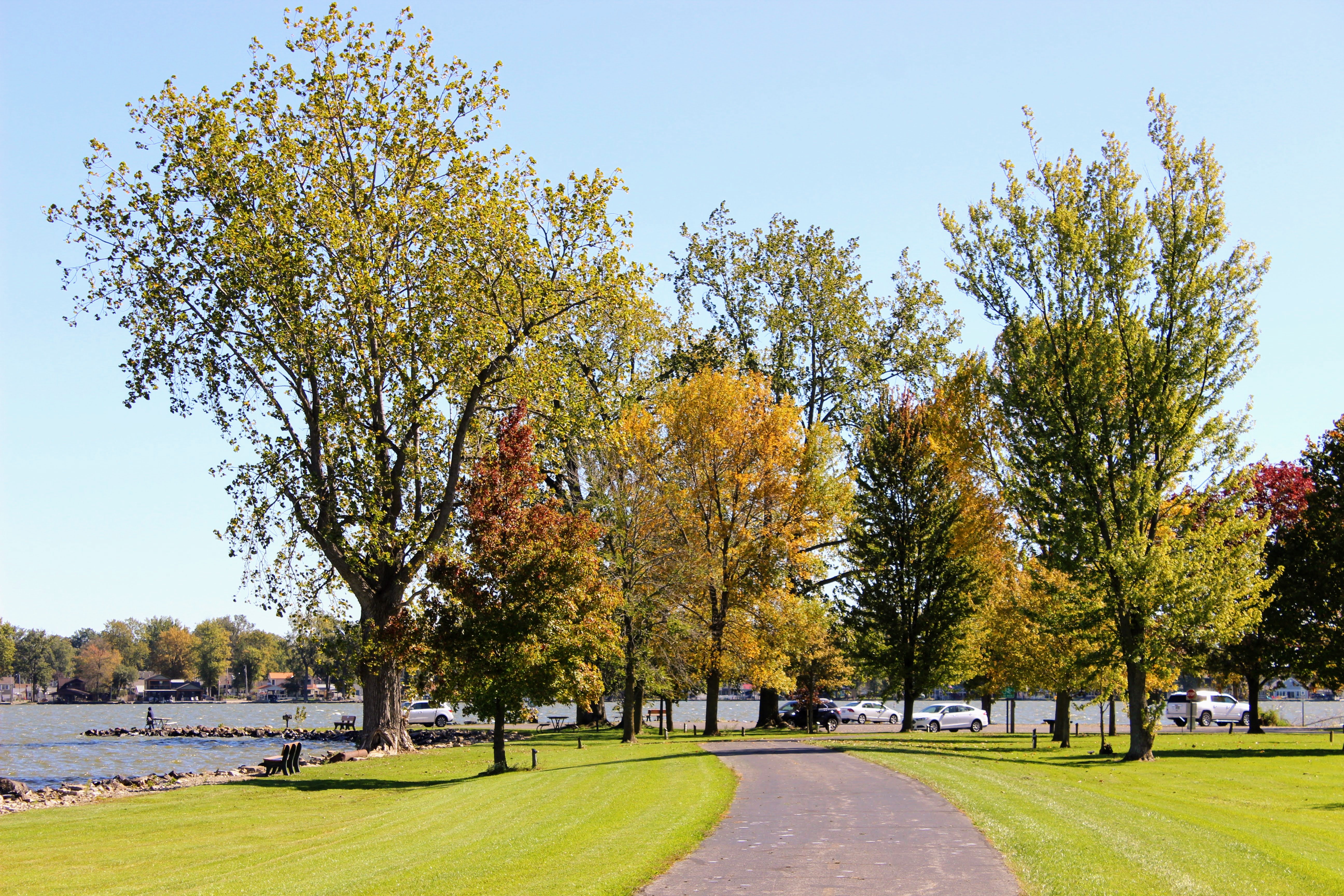 Fall foliage along the Indian Lake shoreline