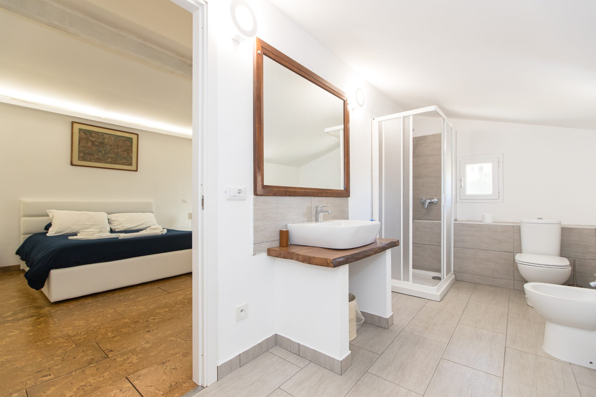 Villa DE LA PLAGE – Double bedroom with bathroom