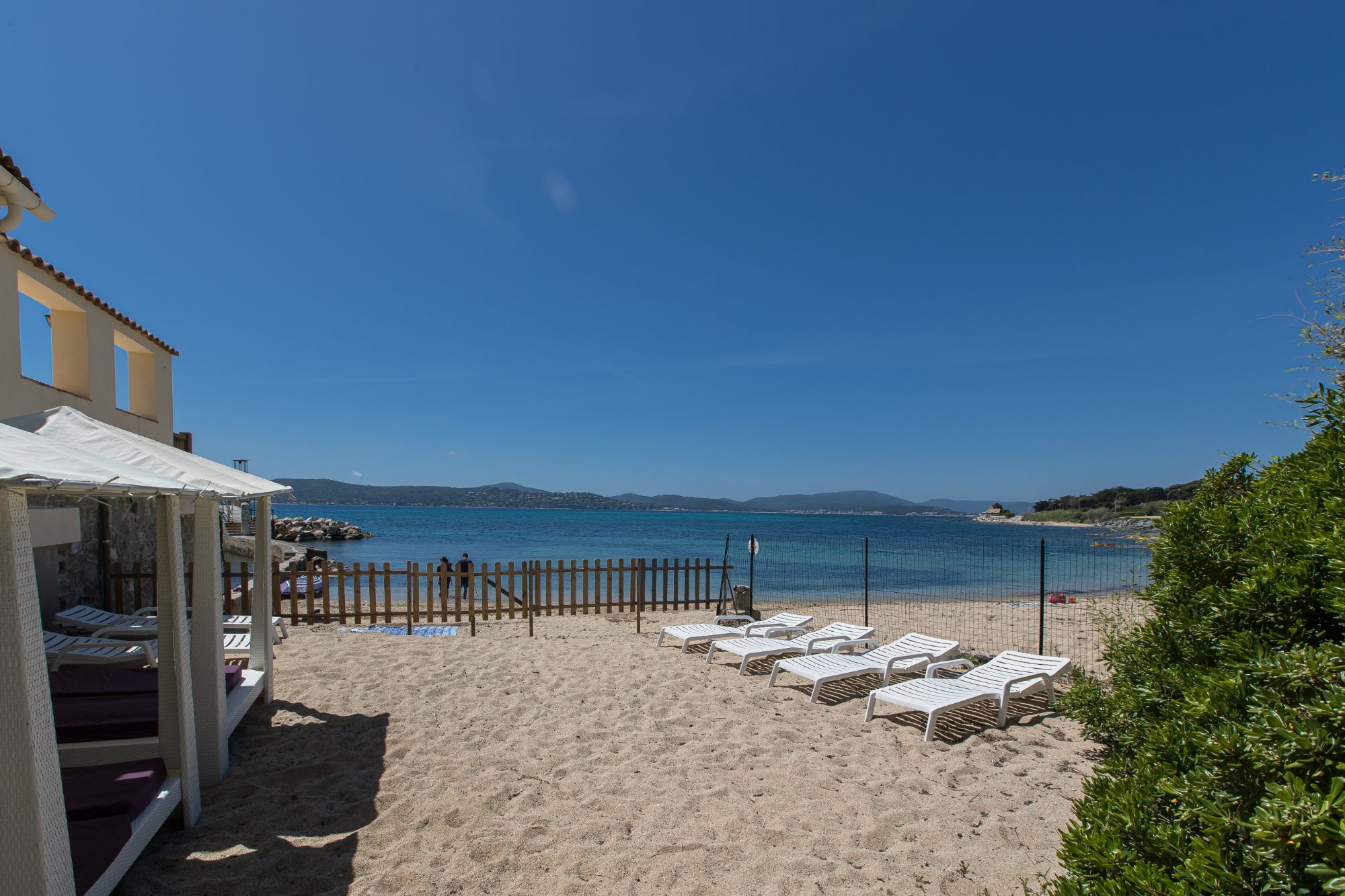 Villa DE LA PLAGE – Private beach facing the sea