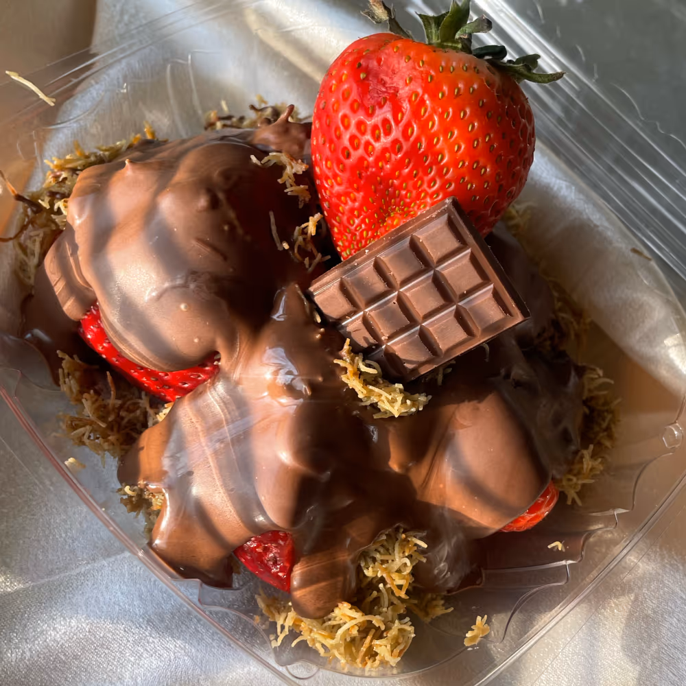 Dubai Chocolate Strawberries by Ashley's Antojitos Grand Rapids