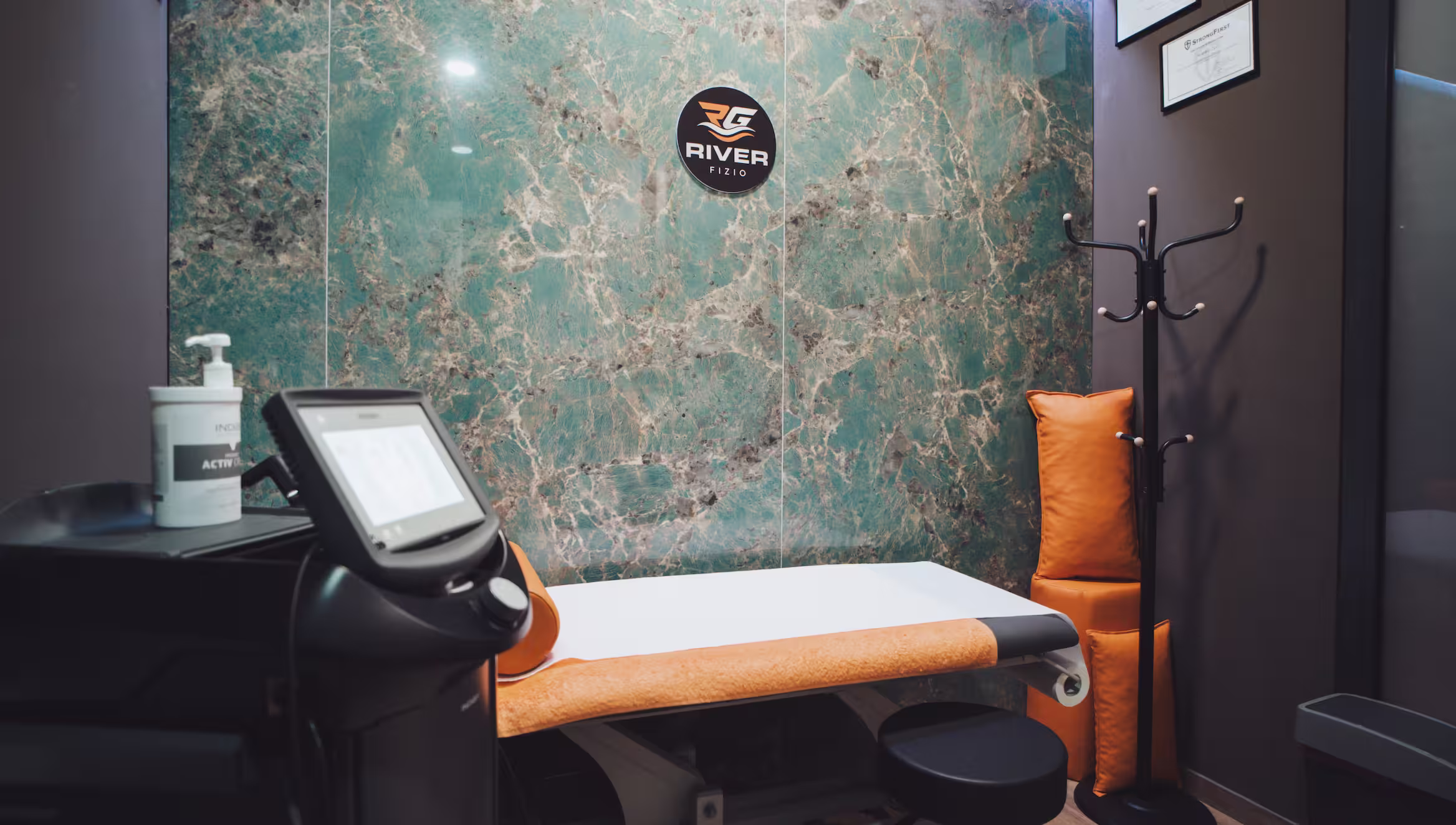 Professional INDIBA technology at the River Gym physiotherapy center