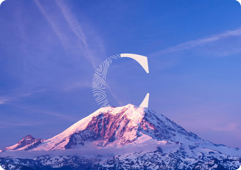 Visuel d'une montagne avec le C de Cartesia, société d'un freelance en UX/UI design et développement web