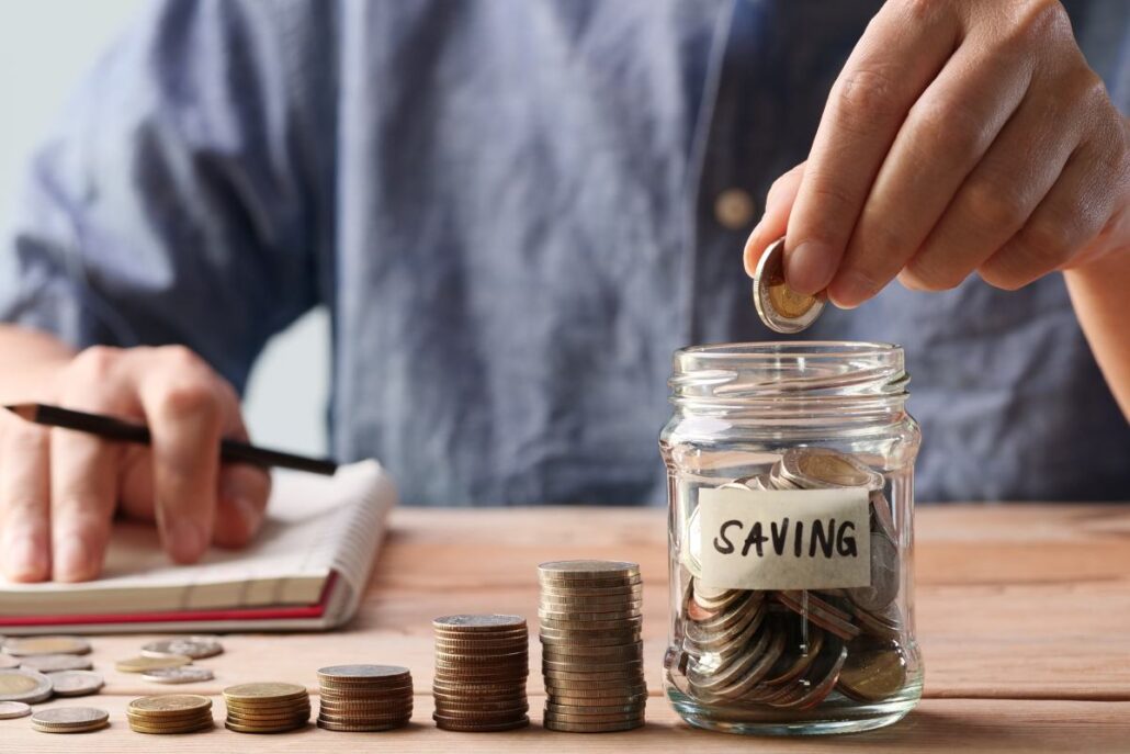 3 cách tiết kiệm và phân chia tiền lương hiệu quả, thông minh