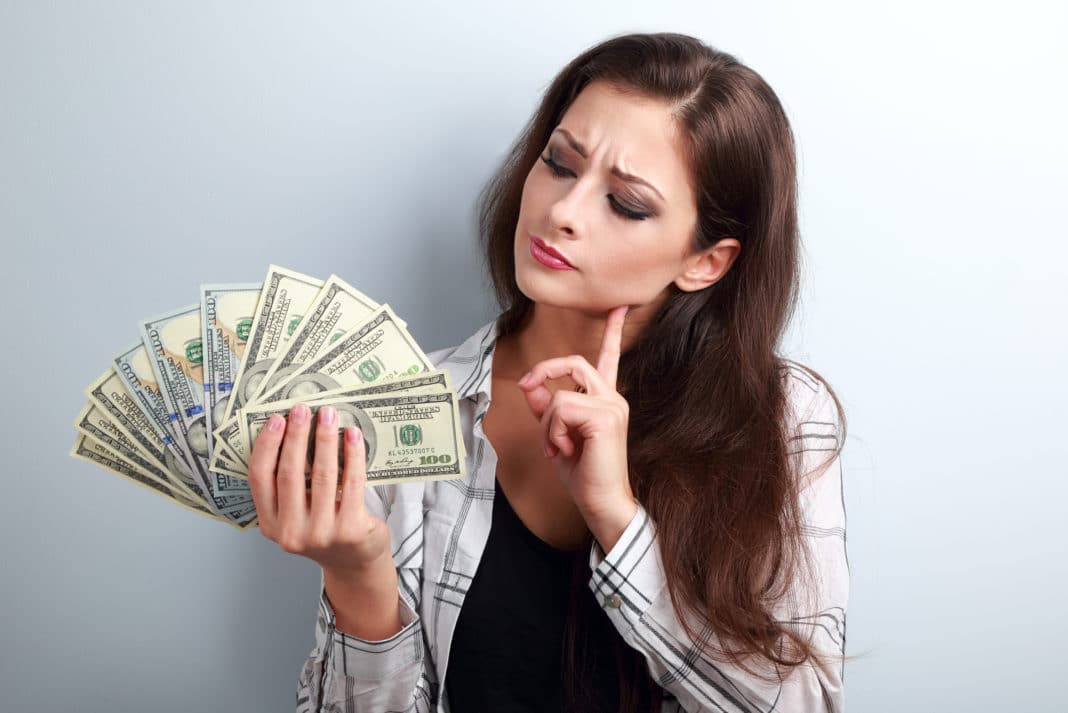 Tâm lý học: Tại sao việc tiêu tiền khiến chúng ta vui vẻ và hạnh phúc?