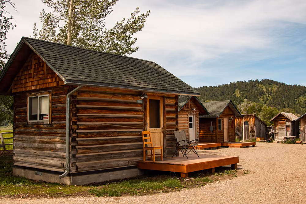 moultoncabins_6.15