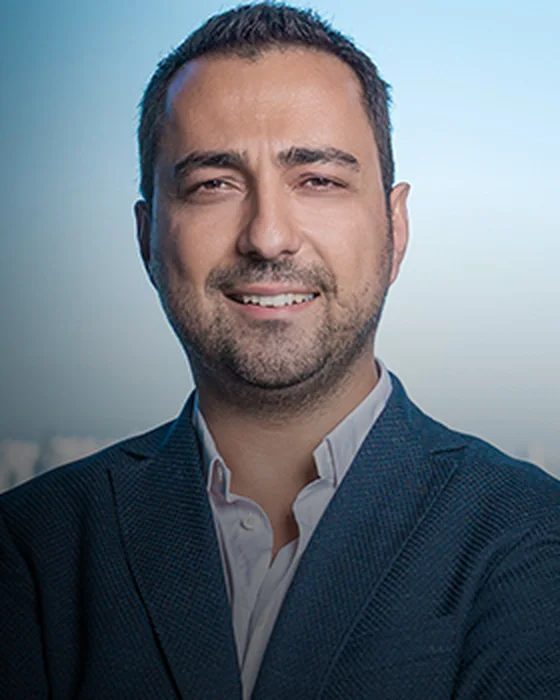 Ceyhun Emre Doğru portresi