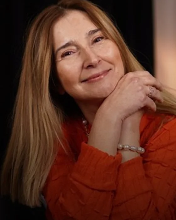 Dr. Ebru Nurluoğlu portresi