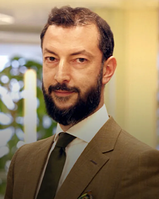 Prof. Dr. Refet Gürkaynak portresi