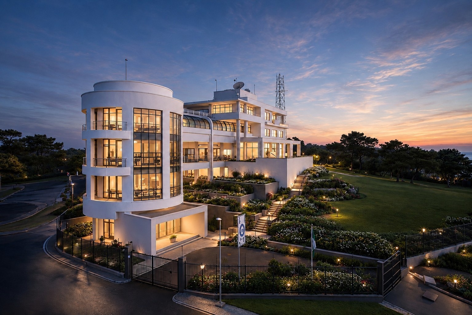 Hilltop Retreat renovated and redesigned by Artec Practice Ltd.