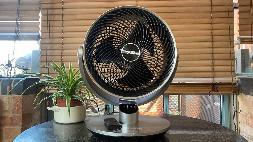 Dreo Air Circulator Fan Review: More Power, More Control - Tech ...