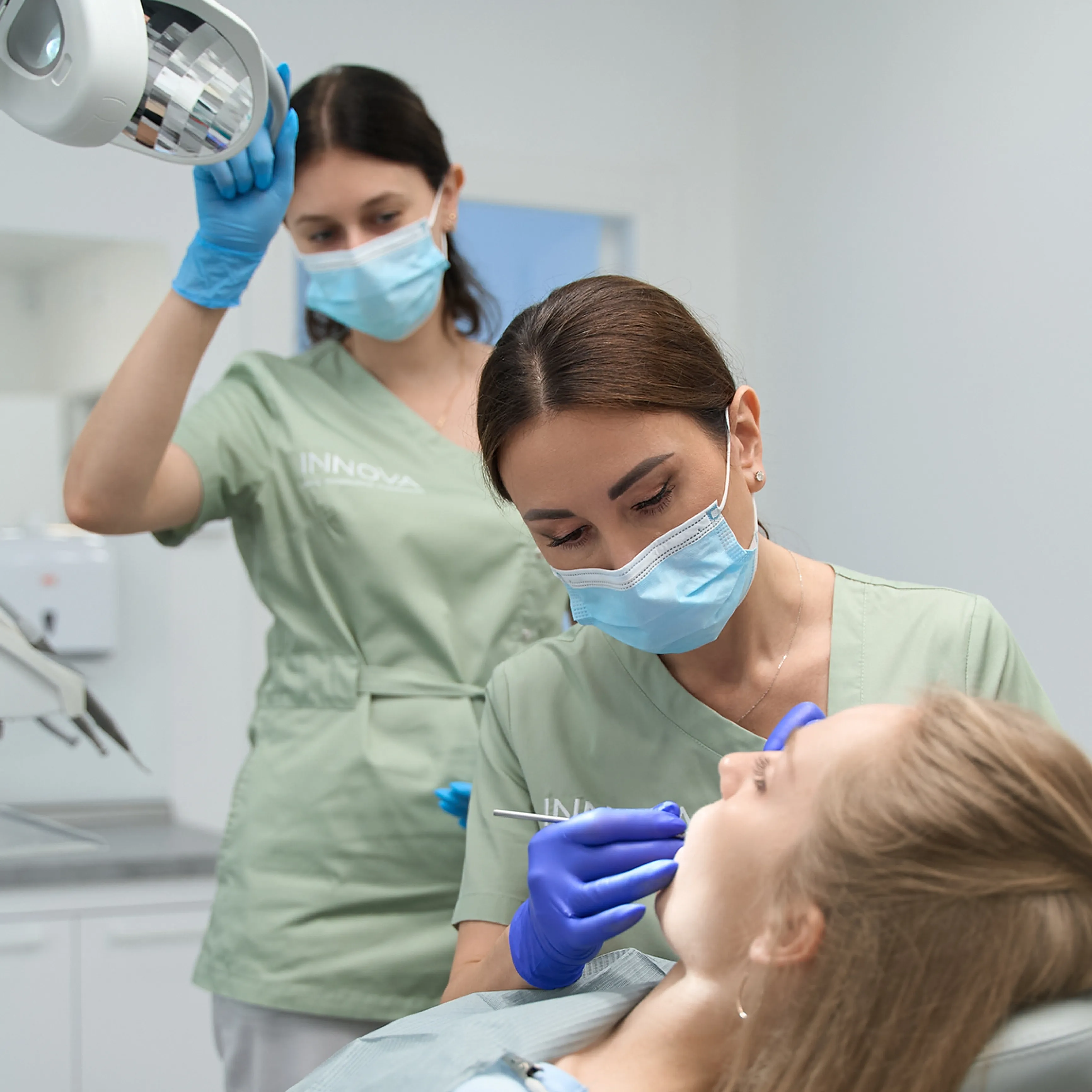 Обкладинка кейсу агенції the Kasta