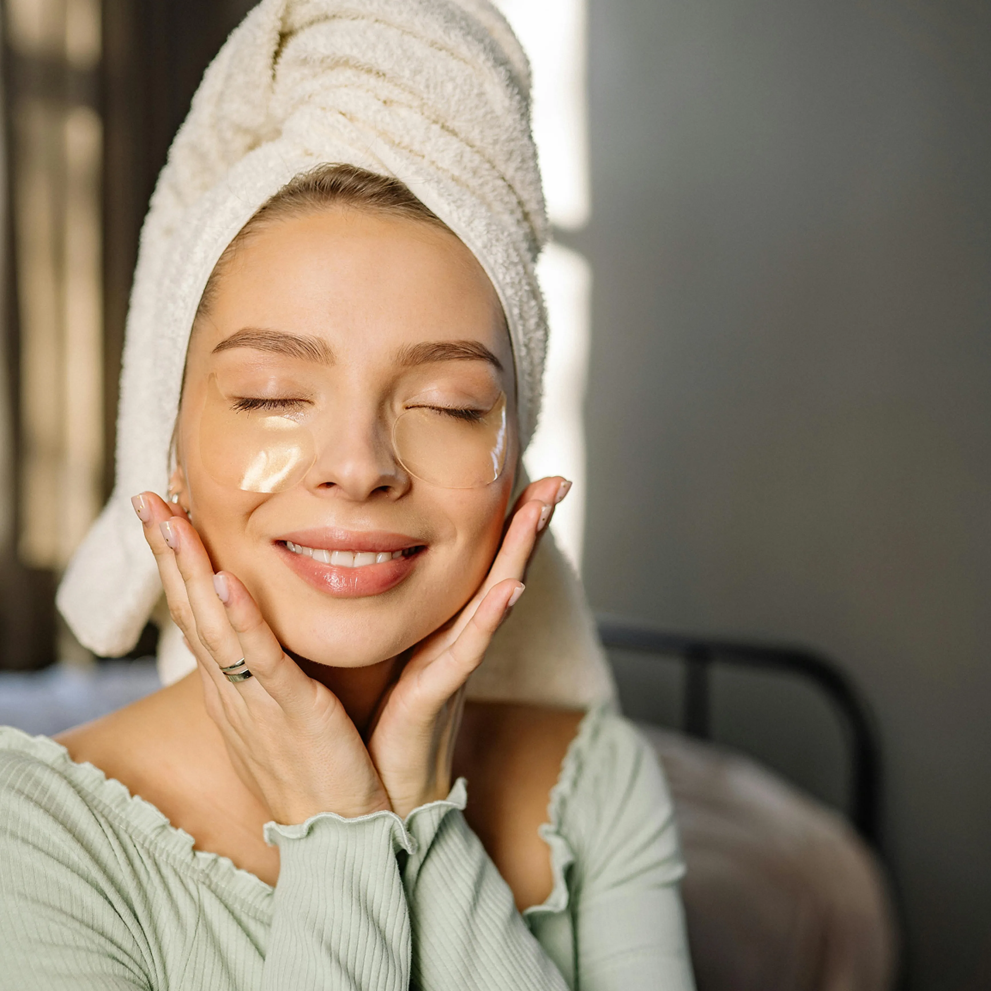 Обкладинка кейсу агенції the Kasta