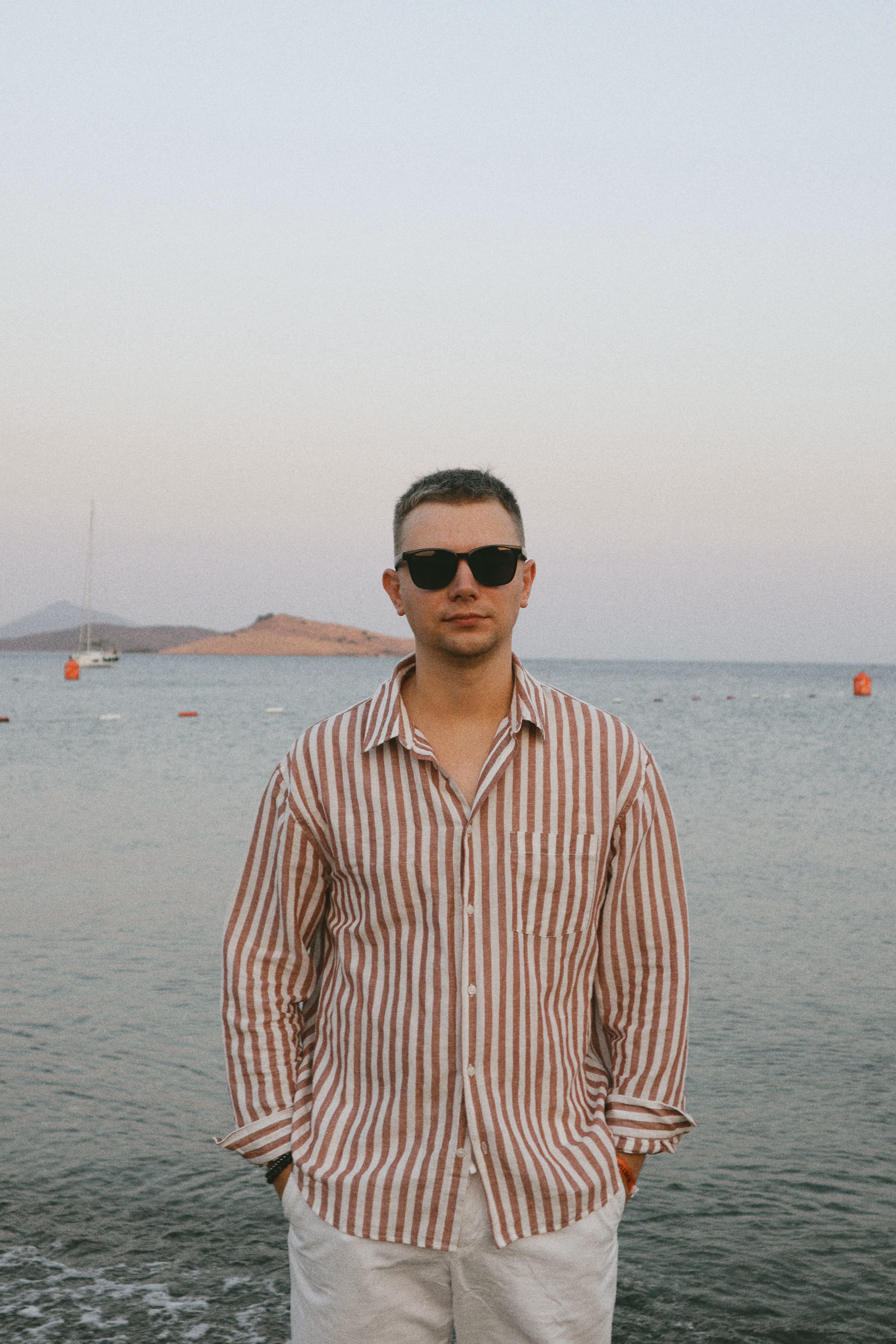 Дизайнер Тарас Вікторович
