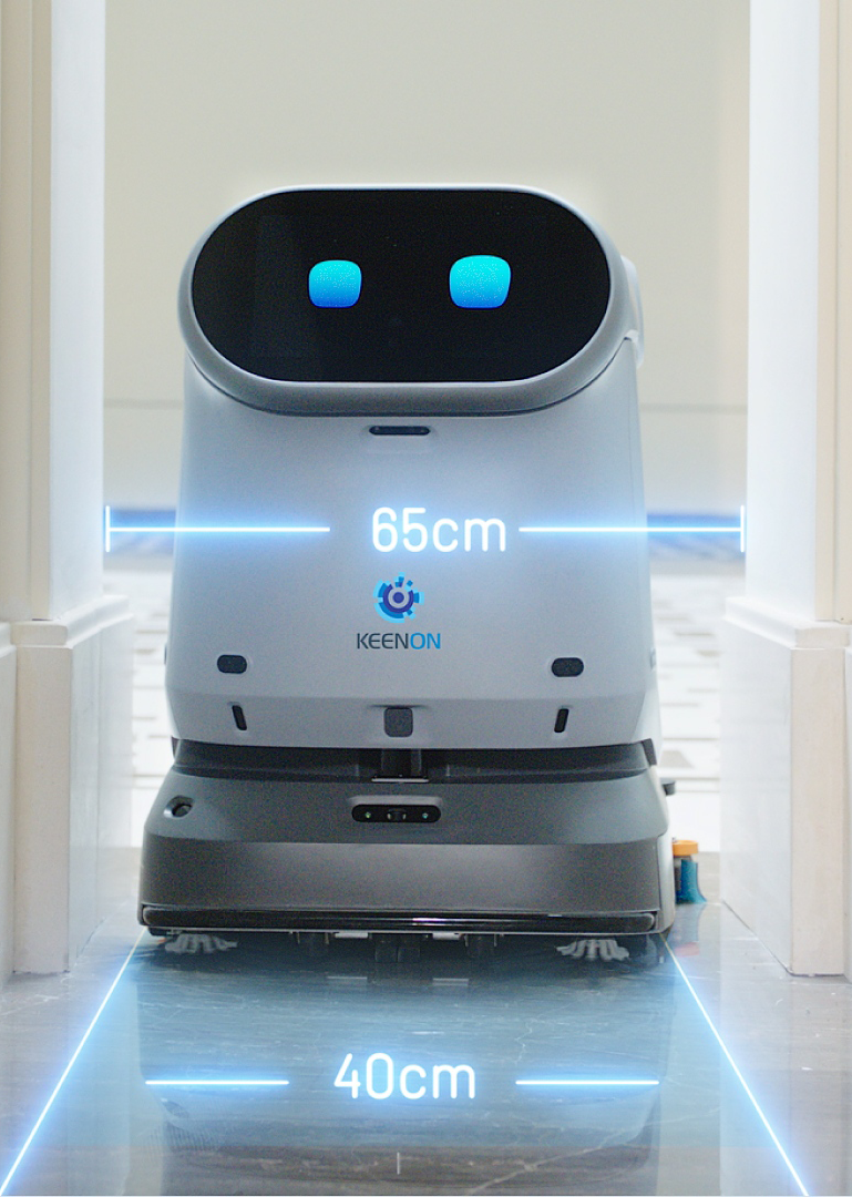 image of a traveler asking a question for a travel agency