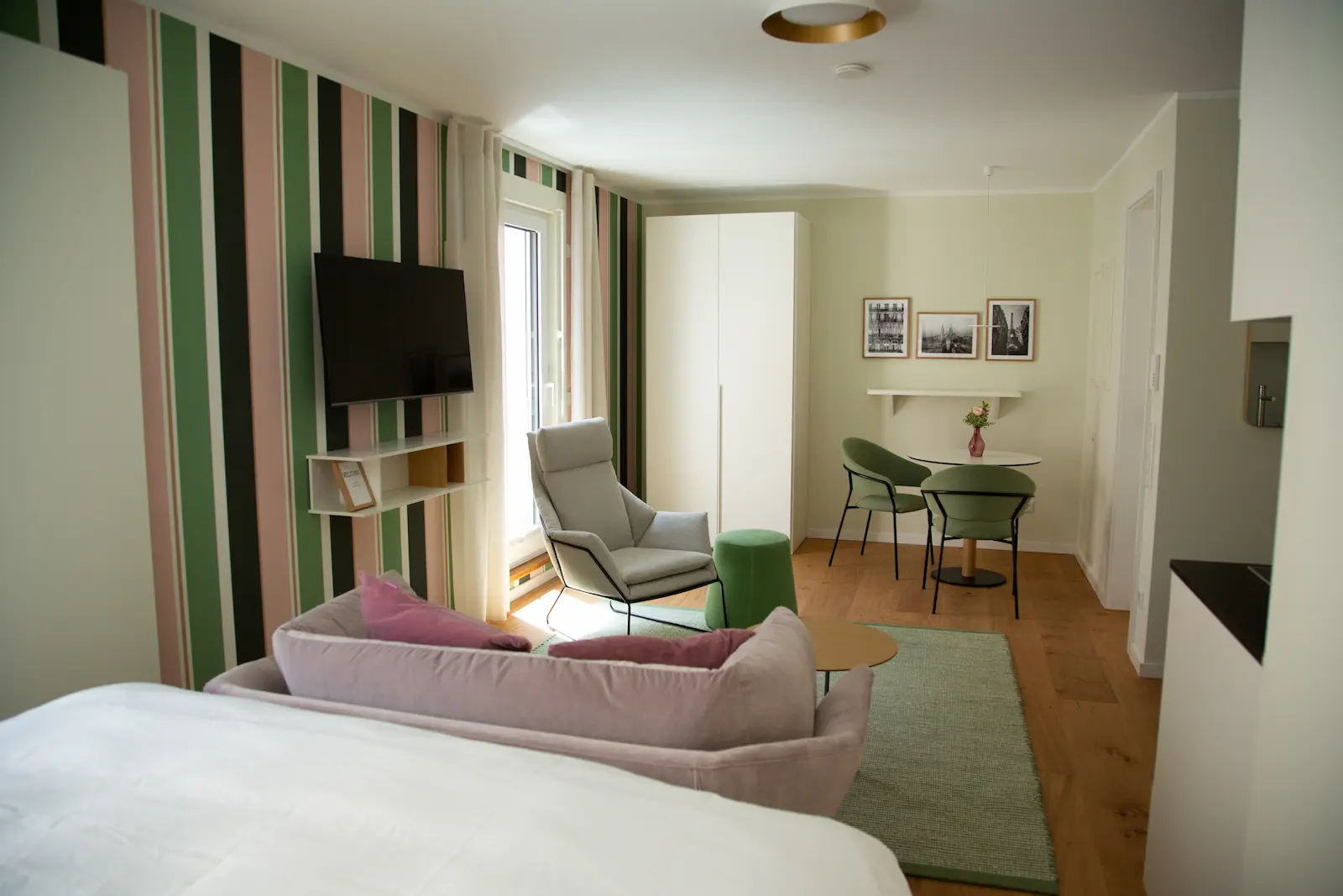 Schlafbereich des Superior Studios im dritten Obergeschoss, 21rooms Ingolstadt