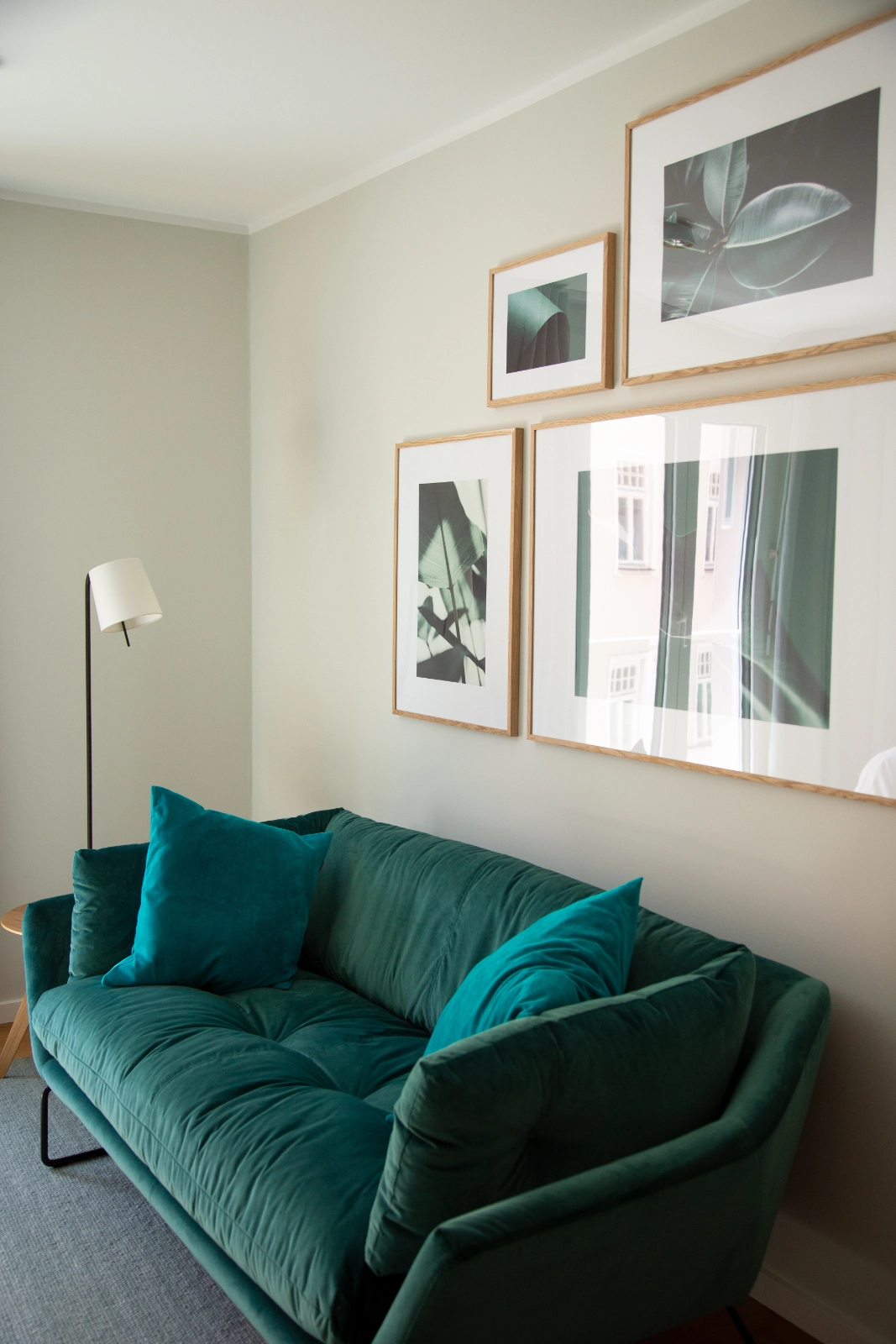 Sitzbereich mit Sofa in der Executive Suite, 21rooms Ingolstadt