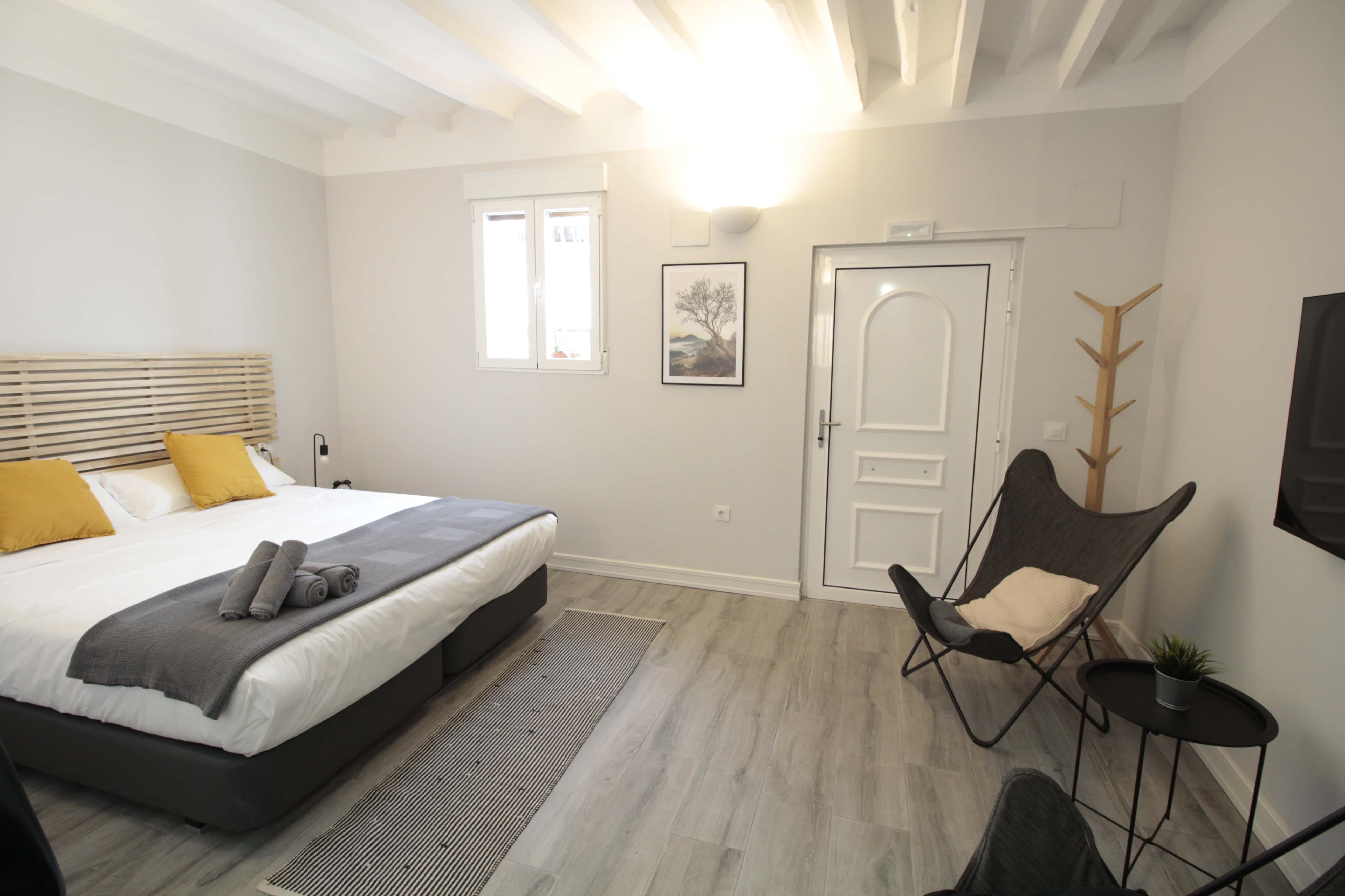 Hotel Room Slider Image Block