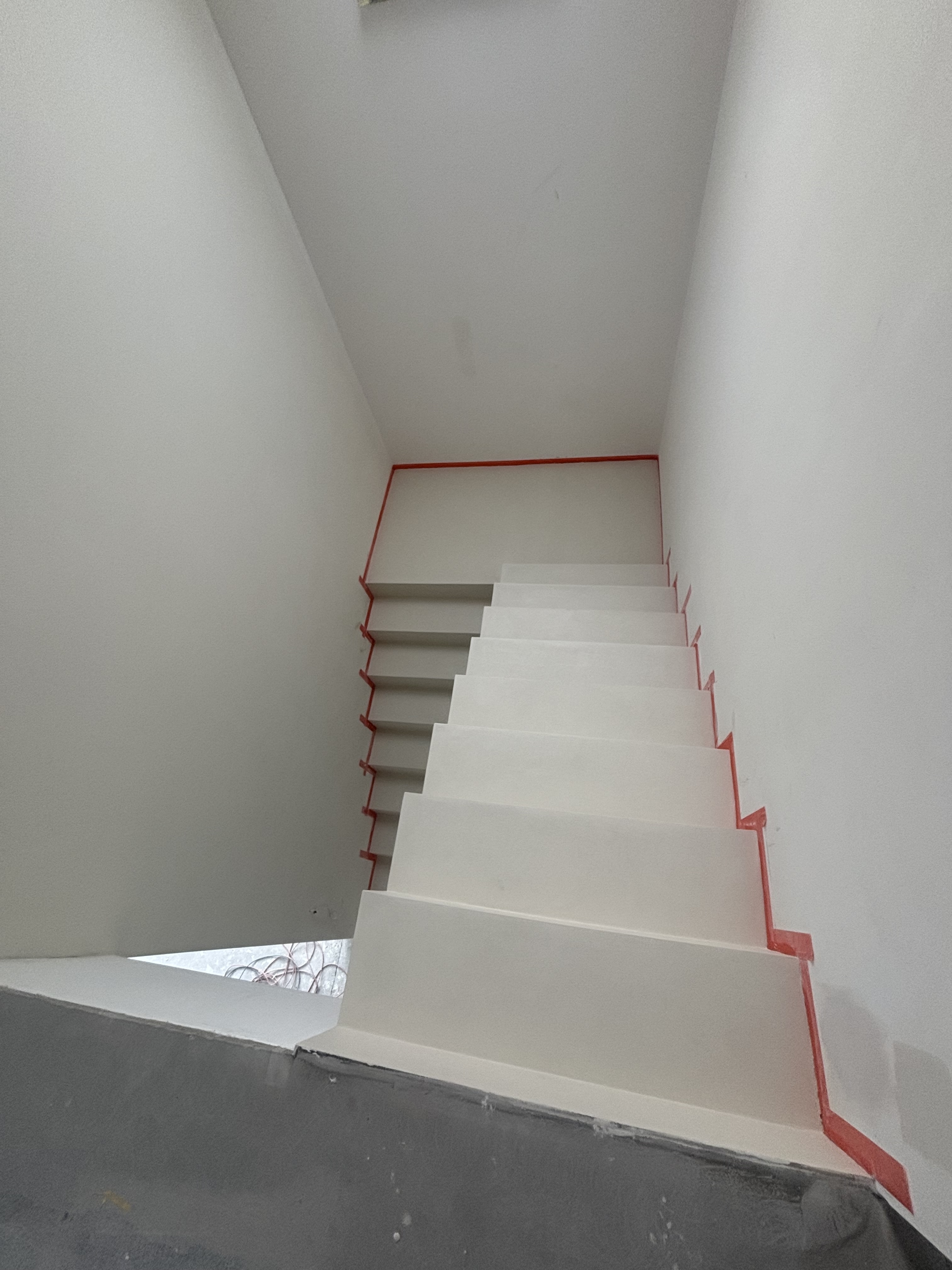 Wykończenie schodów mikrocementem – Kraków