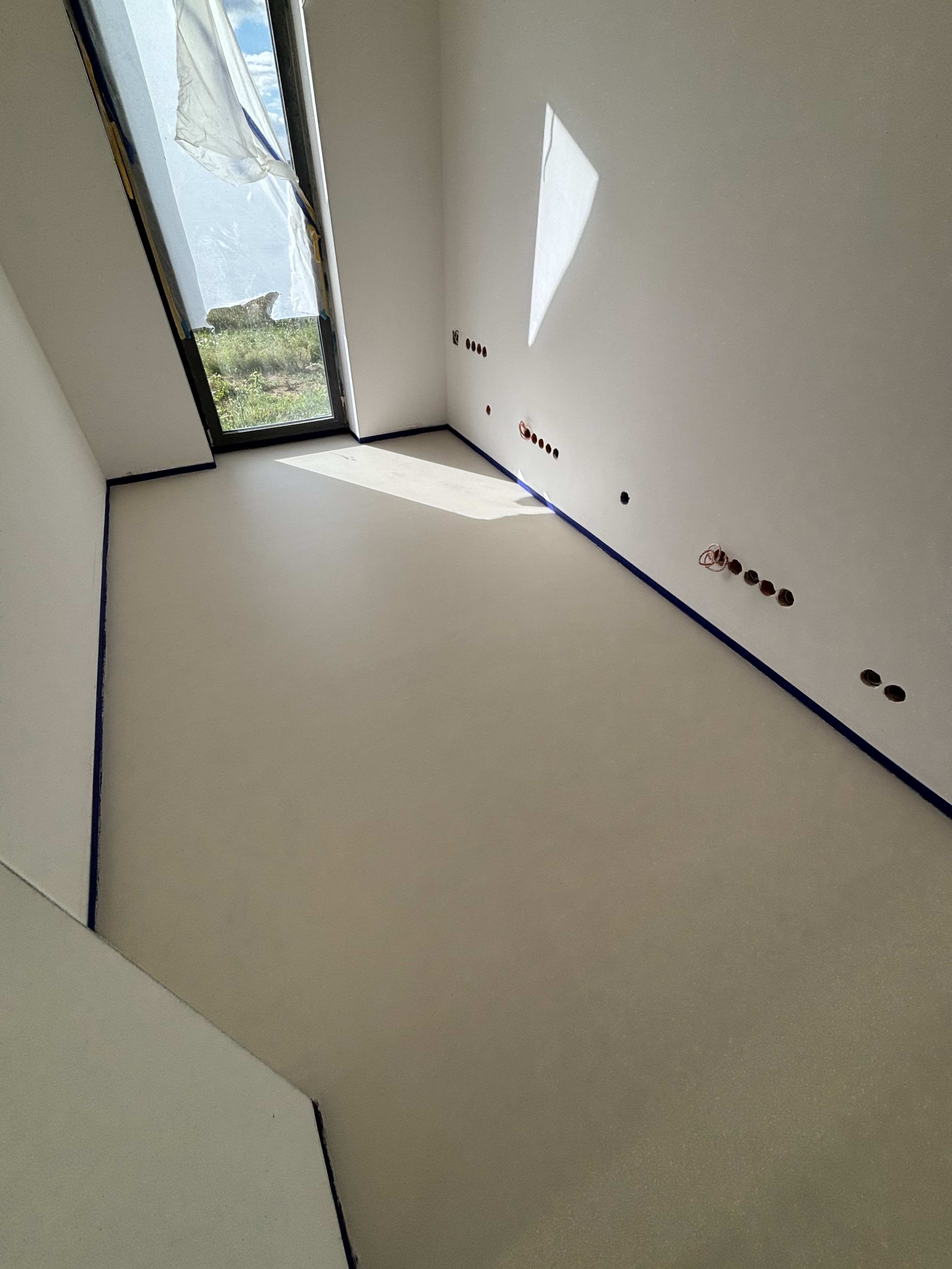 Wykończenie wnętrza mikrocementem – Kraków