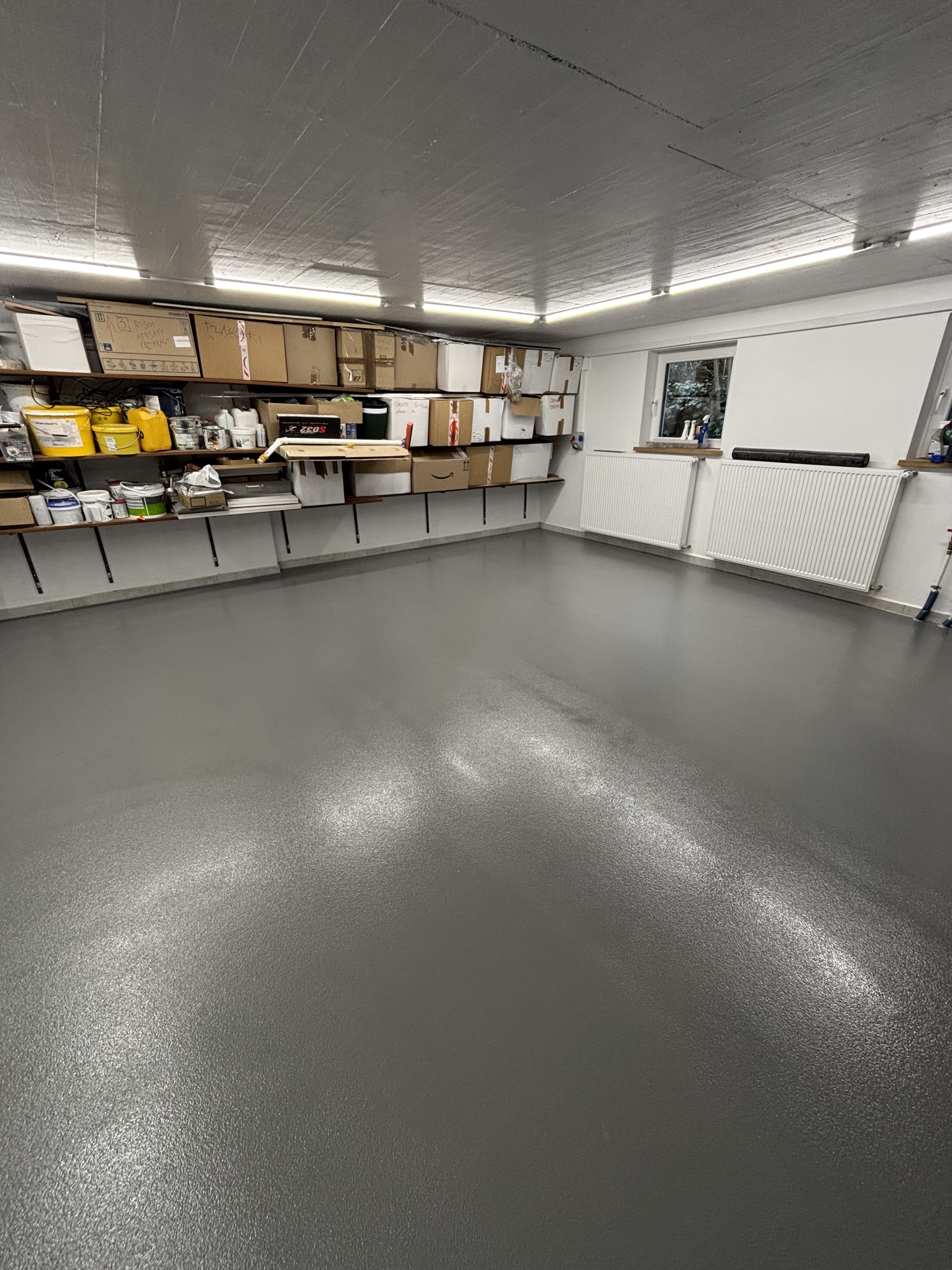 System garażowy – posadzka żywiczna bezspoinowa